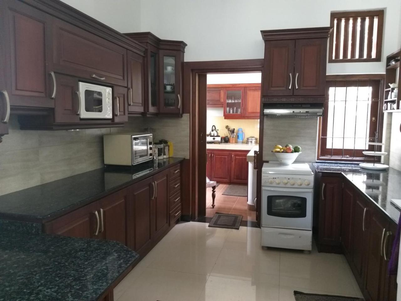 Cosy Nest Home Stay Negombo Kültér fotó