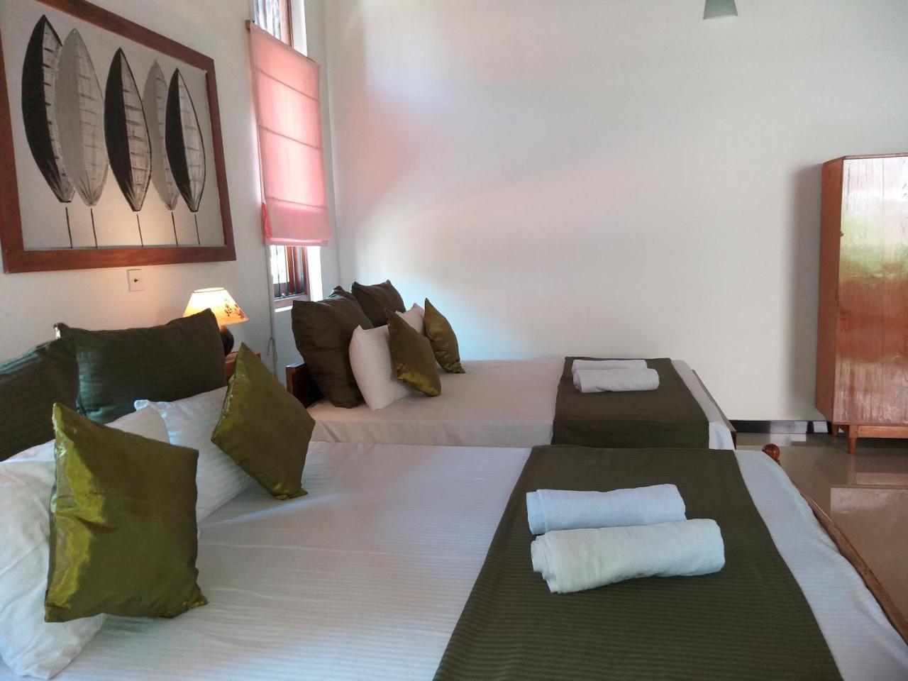 Cosy Nest Home Stay Negombo Kültér fotó
